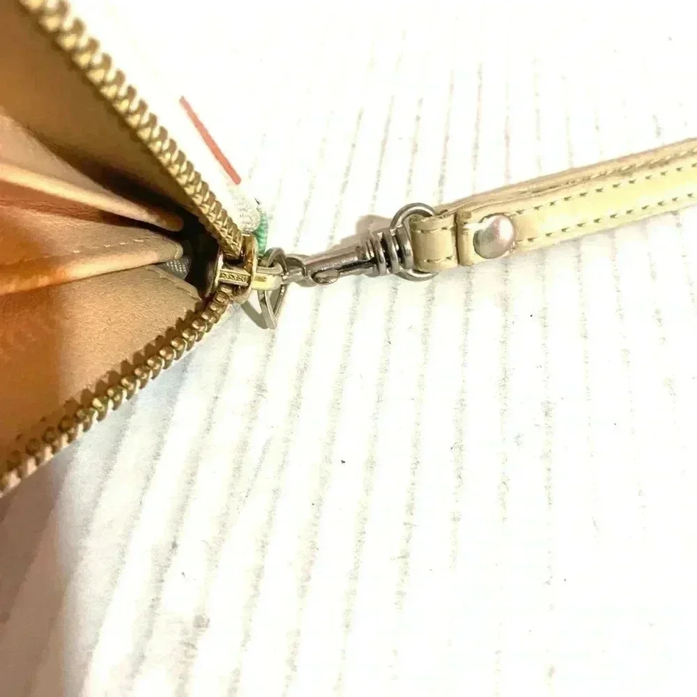 Kate spade saffiano leather wallet / wristlet
